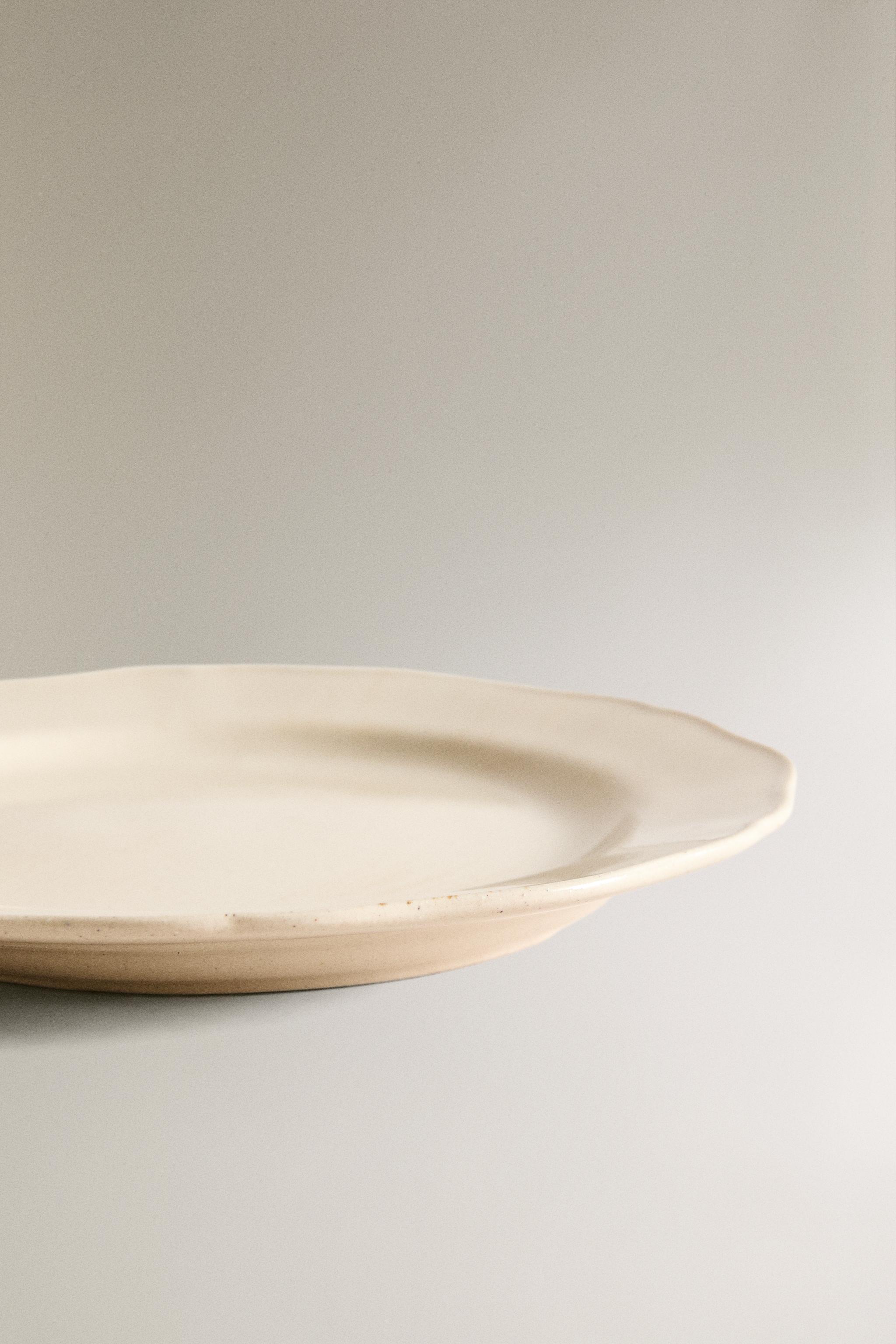 STONEWARE DESSERT PLATE